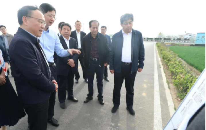 山東公用控股集團領導陪同浙江大學劉鷹院長到濟寧市現代漁業(yè)科技產業(yè)園項目擬選地址調研