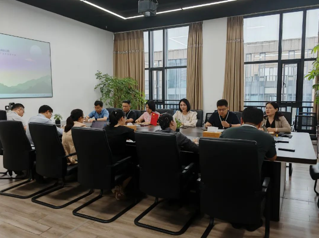 商達(dá)公用組織召開(kāi)2024年第一次股東會(huì)暨董事會(huì)、監(jiān)事會(huì)會(huì)議精神宣貫會(huì)